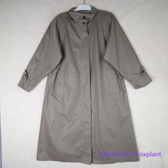 London Fog women's khaki trench coat made in USA Fully lined‎ shoulder pad - Picture 1 of 16